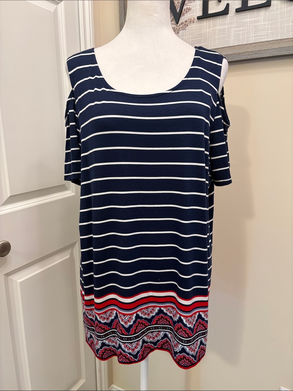 NWT Westport Navy Striped Cold-Shoulder Tunic with Red Border Large